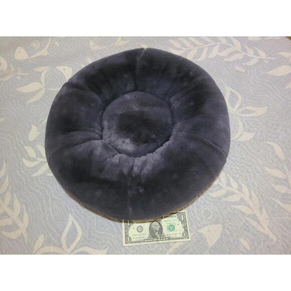 Dog Bed Susan Lanci 17